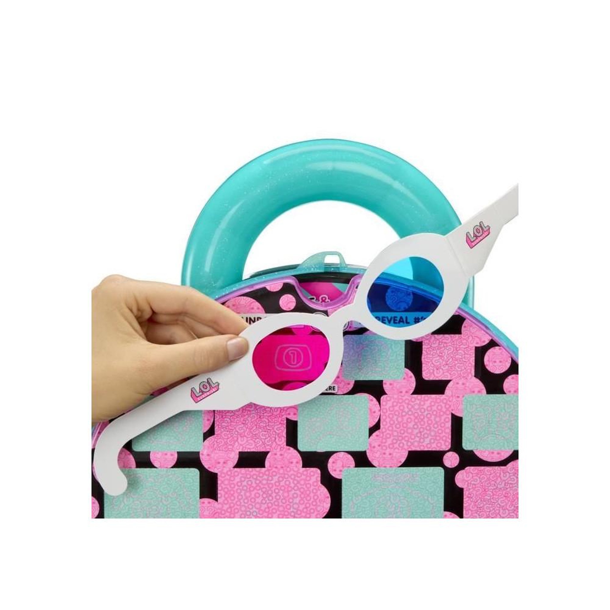 Voir la diapositive 4 : L.O.L. SURPRISE! L.O.L. Surprise Eye Spy Ultimate Unboxing