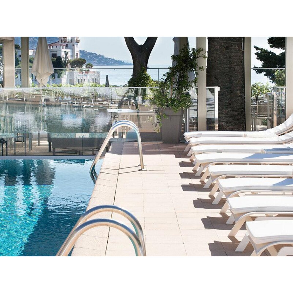 Smartbox Soin du visage de 30 min et accès de 2h à un espace bien-être sur la Côte d'Azur - Coffret Cadeau Bien-être