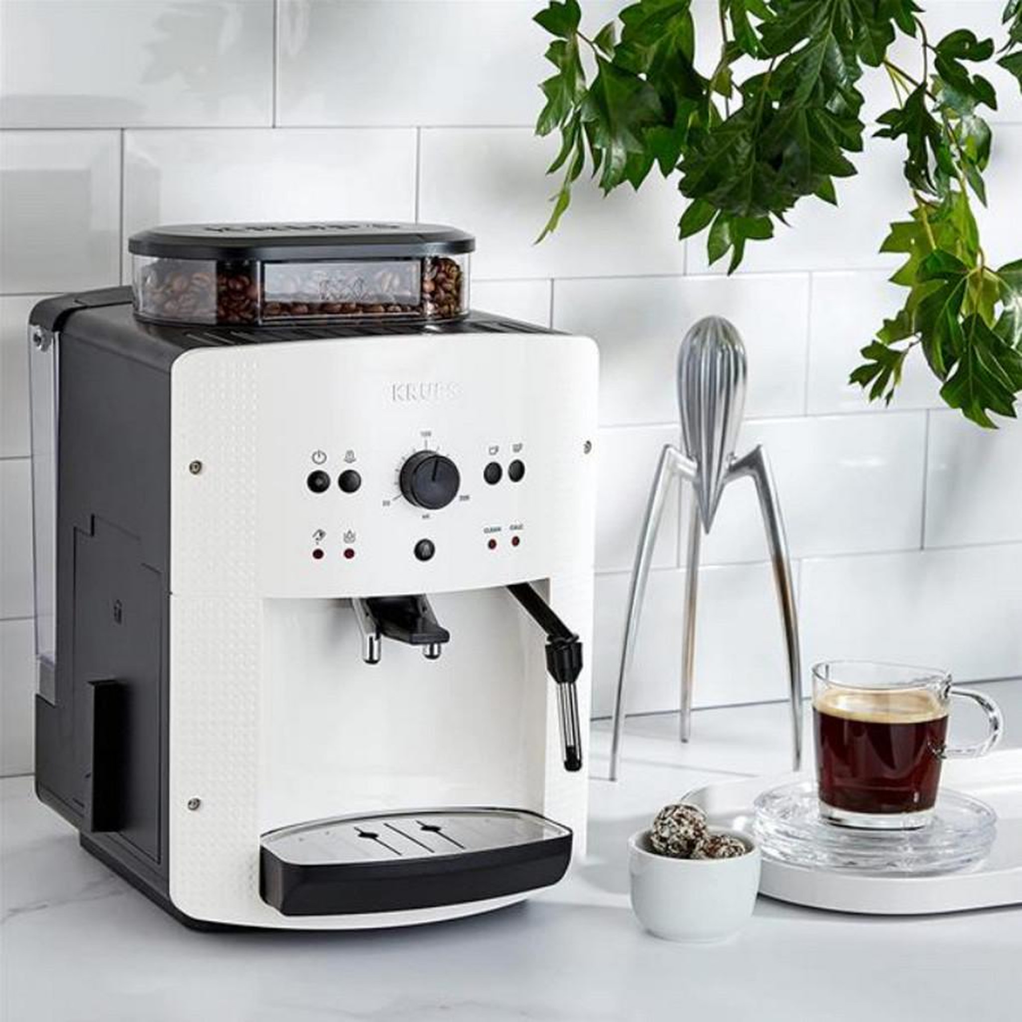 Voir la diapositive 5 : KRUPS Robot café 15 bars blanc - ea810570