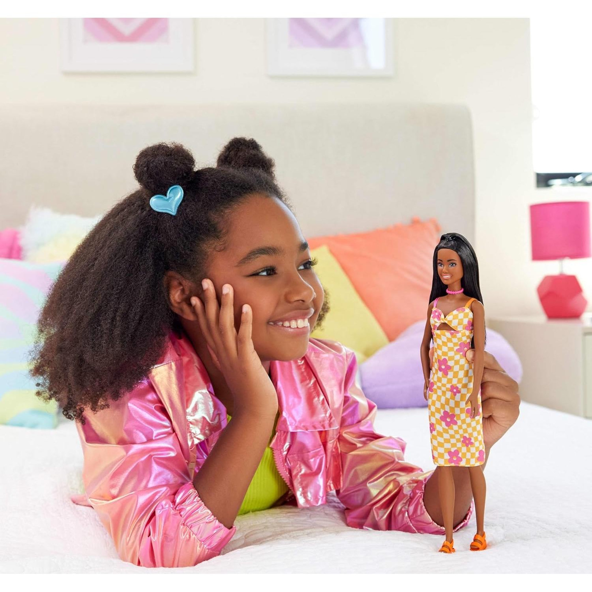 Voir la diapositive 6 : MATTEL Barbie - Poupée Fashionistas Spring aux cheveux noirs