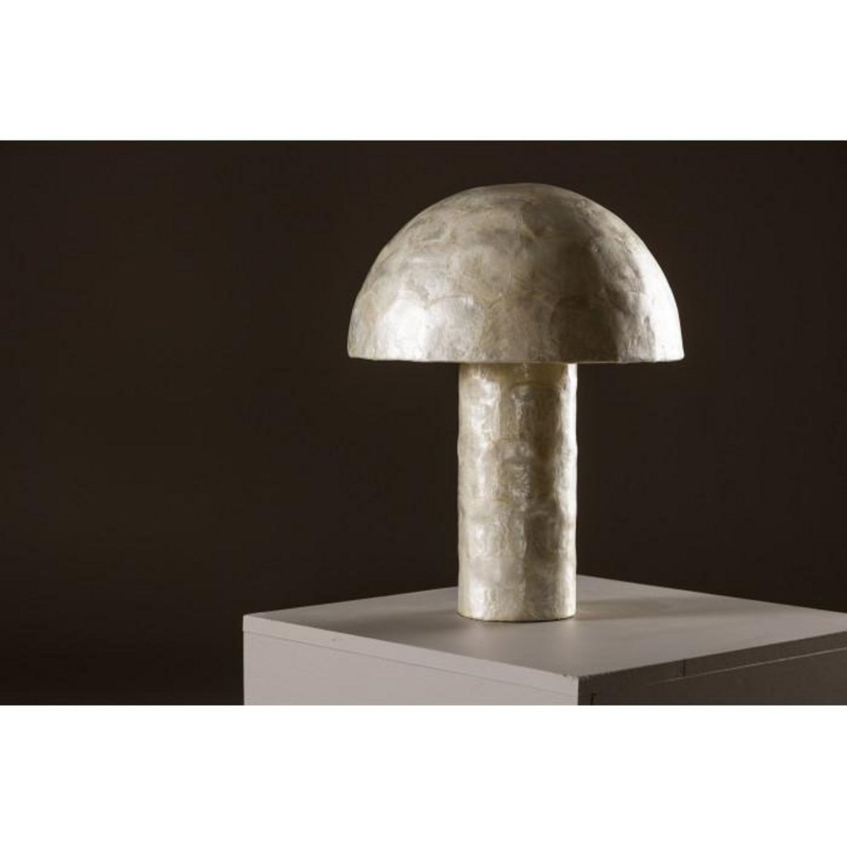 Paris Prix Lampe à Poser Design en Capiz  Lindon  48cm Gris Clair