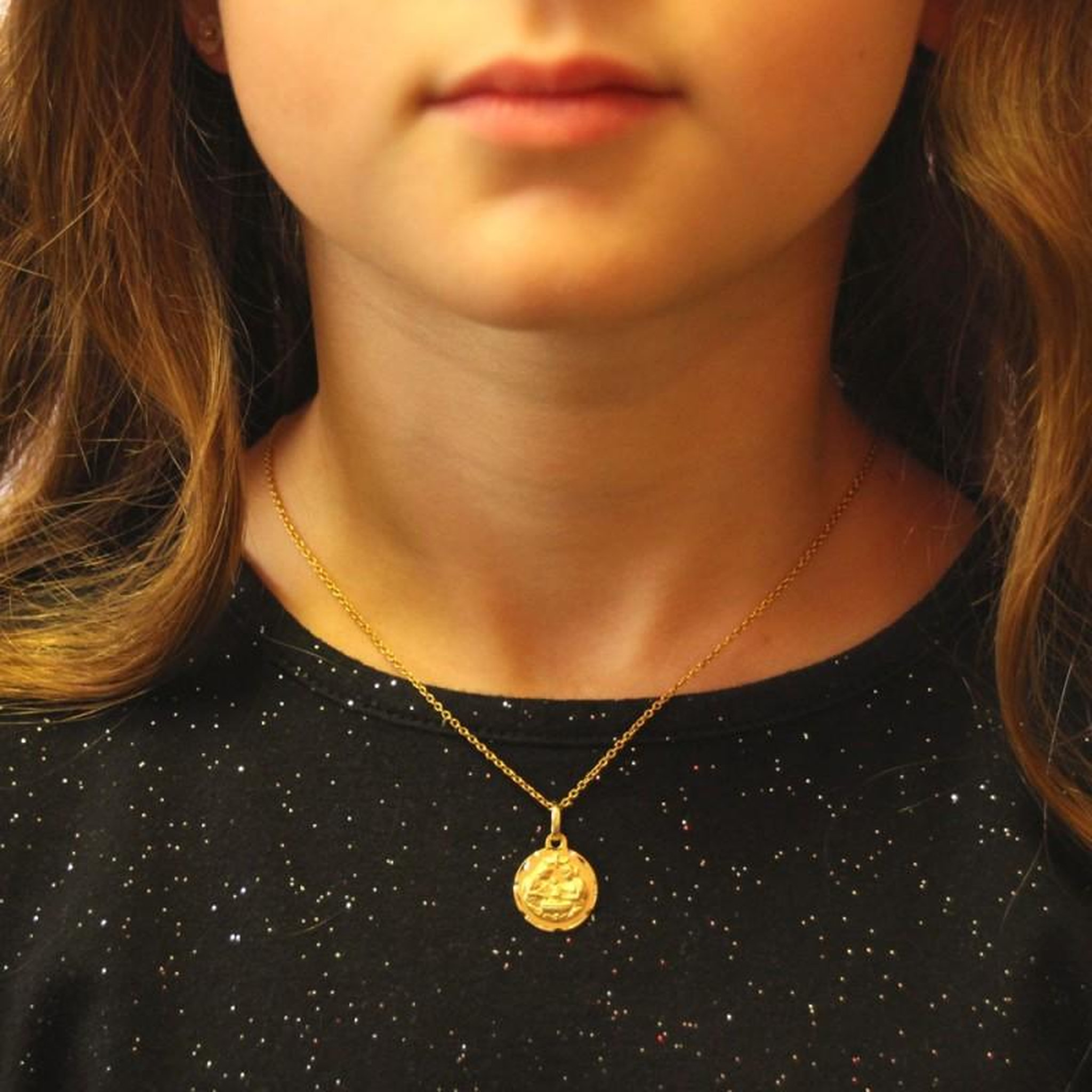 Voir la diapositive 4 : L'ATELIER D'AZUR Collier - Médaille Or 18 Carats 750/000 du Baptême Unique - Chaîne Dorée - Gravure Offerte
