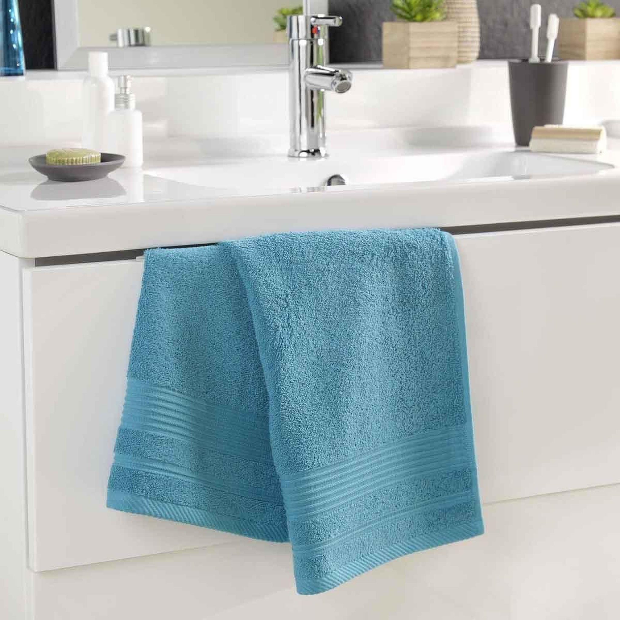 Voir la diapositive 2 : Douceur d'Intérieur Serviette de Toilette  Tendresse  50x90cm Bleu Paon