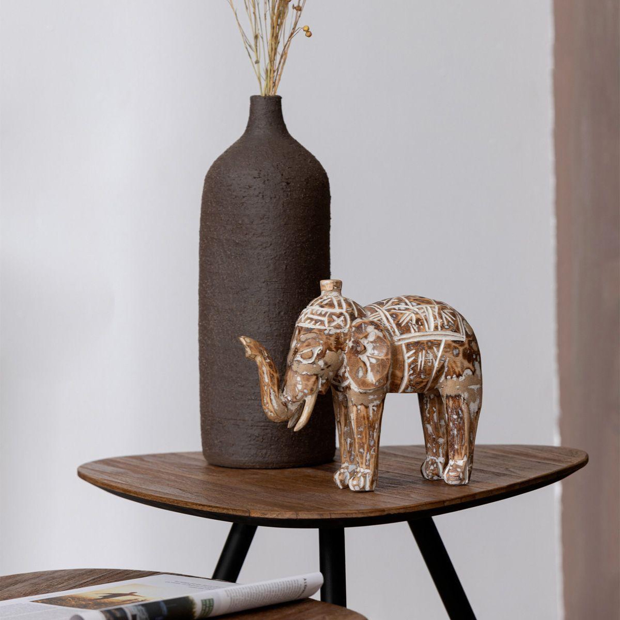 Voir la diapositive 2 : J-LINE Statuette Déco Éléphant Bois  Vintage  30cm Naturel