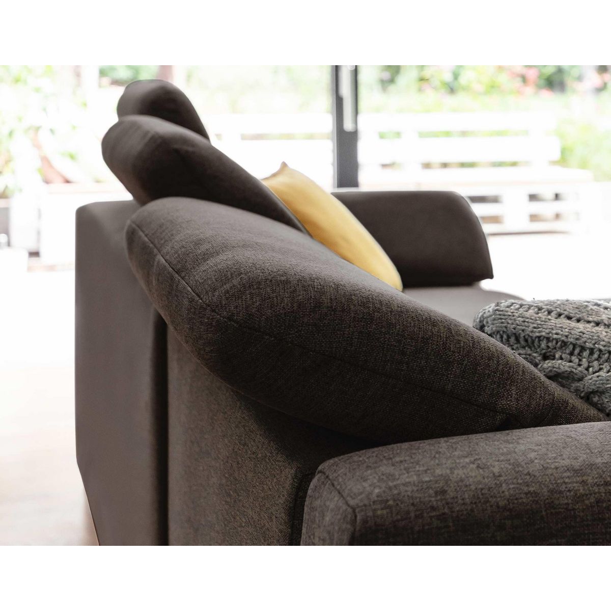 BEST MOBILIER Clever - canapé d'angle gauche - 5 places - convertible avec coffre et têtières - en tissu