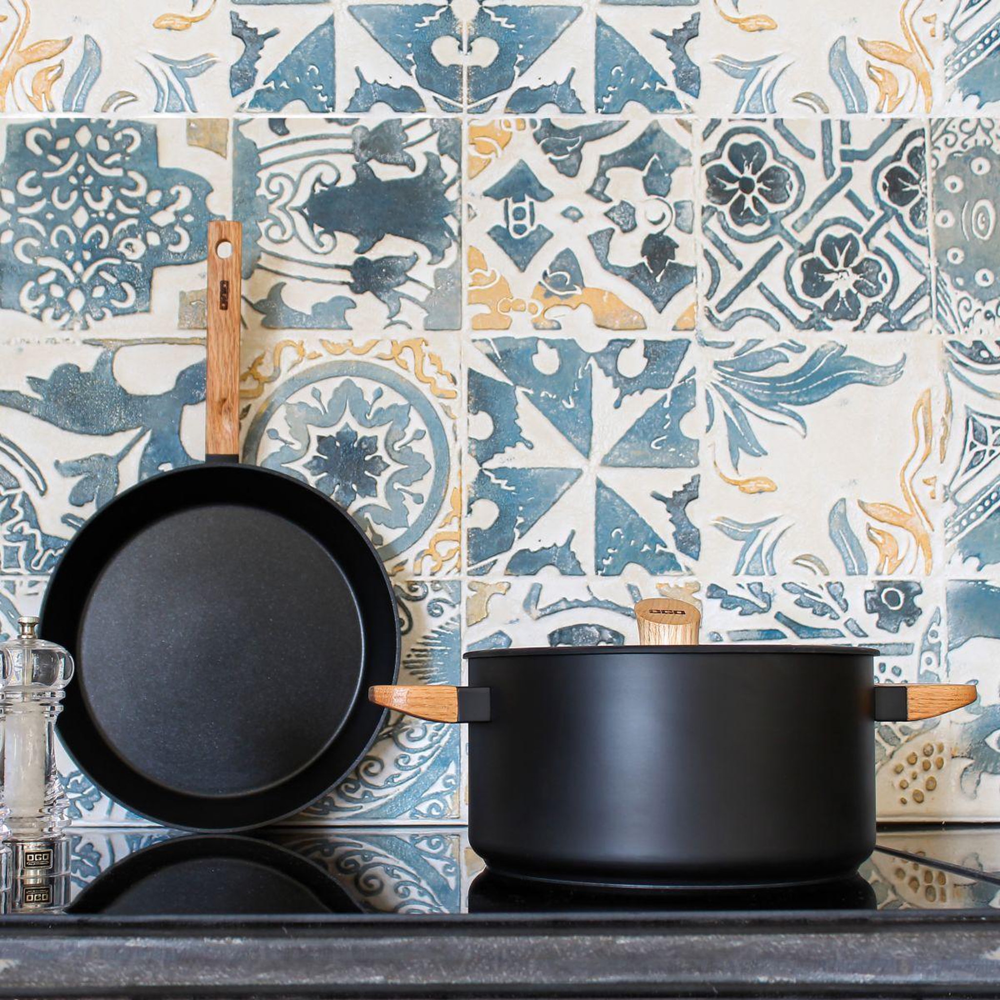 Voir la diapositive 4 : OGO LIVING Casserole ector 18cm