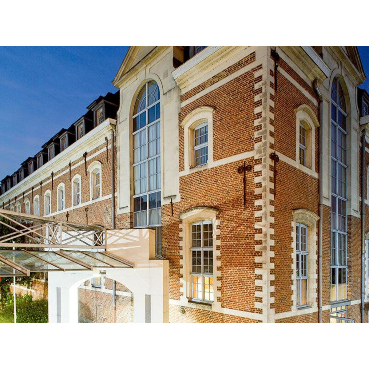 Smartbox Gourmandise et élégance : 2 jours en hôtel 4* avec dîner à Lille - Coffret Cadeau Séjour