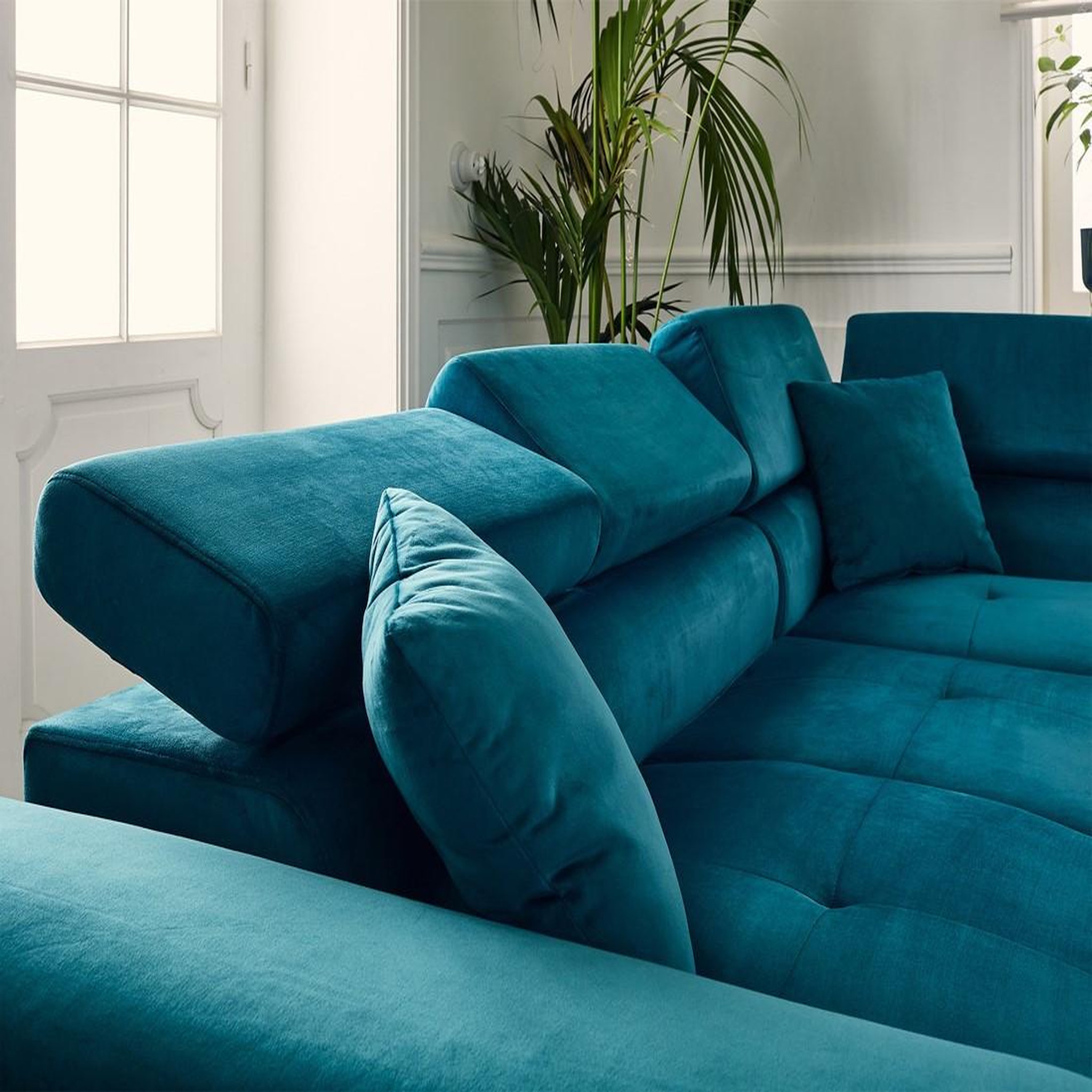 Voir la diapositive 4 : BEST MOBILIER Dimas - canapé d'angle droit 5 places - convertible avec coffre et têtières réglables - en velours