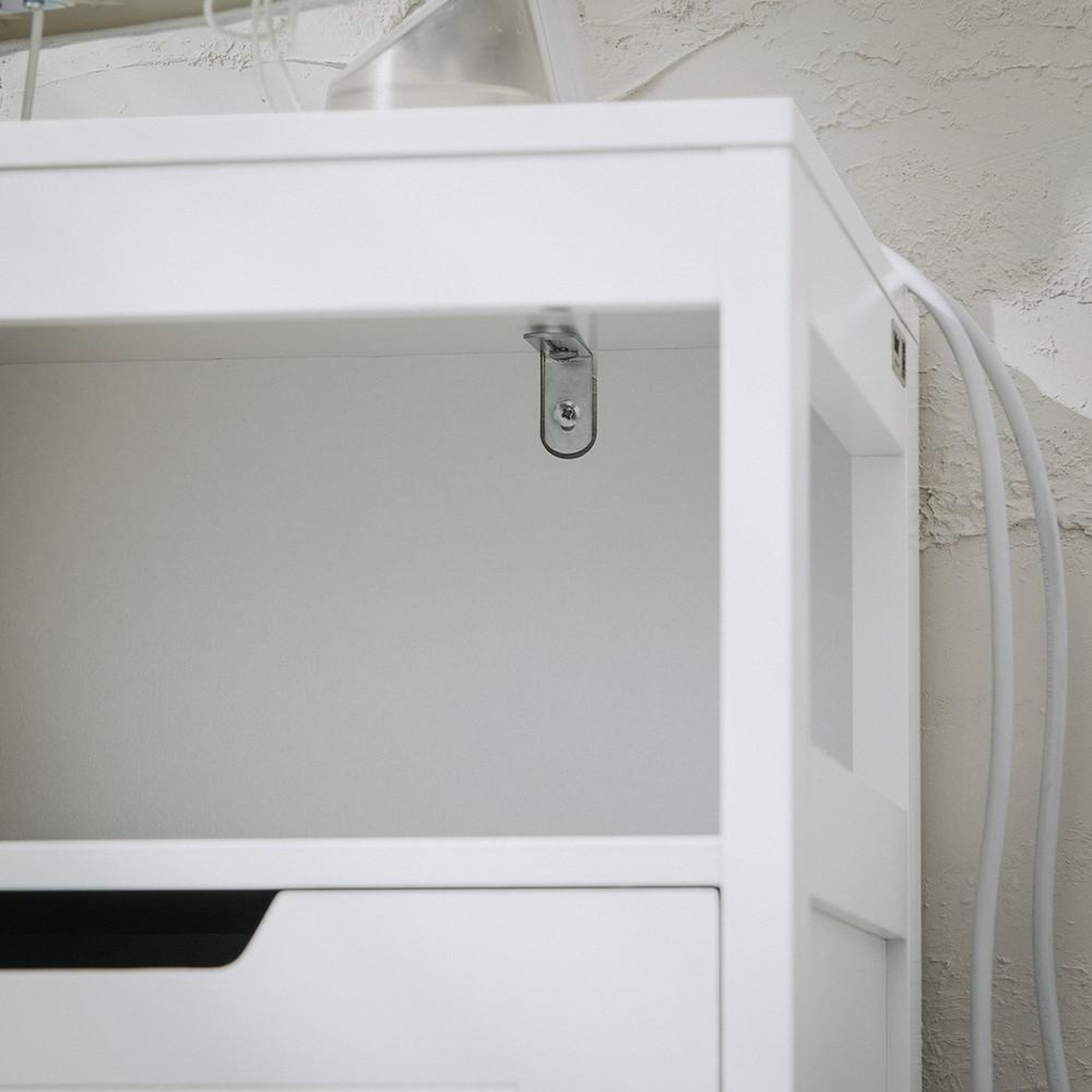 Voir la diapositive 4 : SOBUY SoBuy - Meuble bas de salle de bain à deux portes - Blanc - 70x35x90cm - Minimaliste - BZR121-W