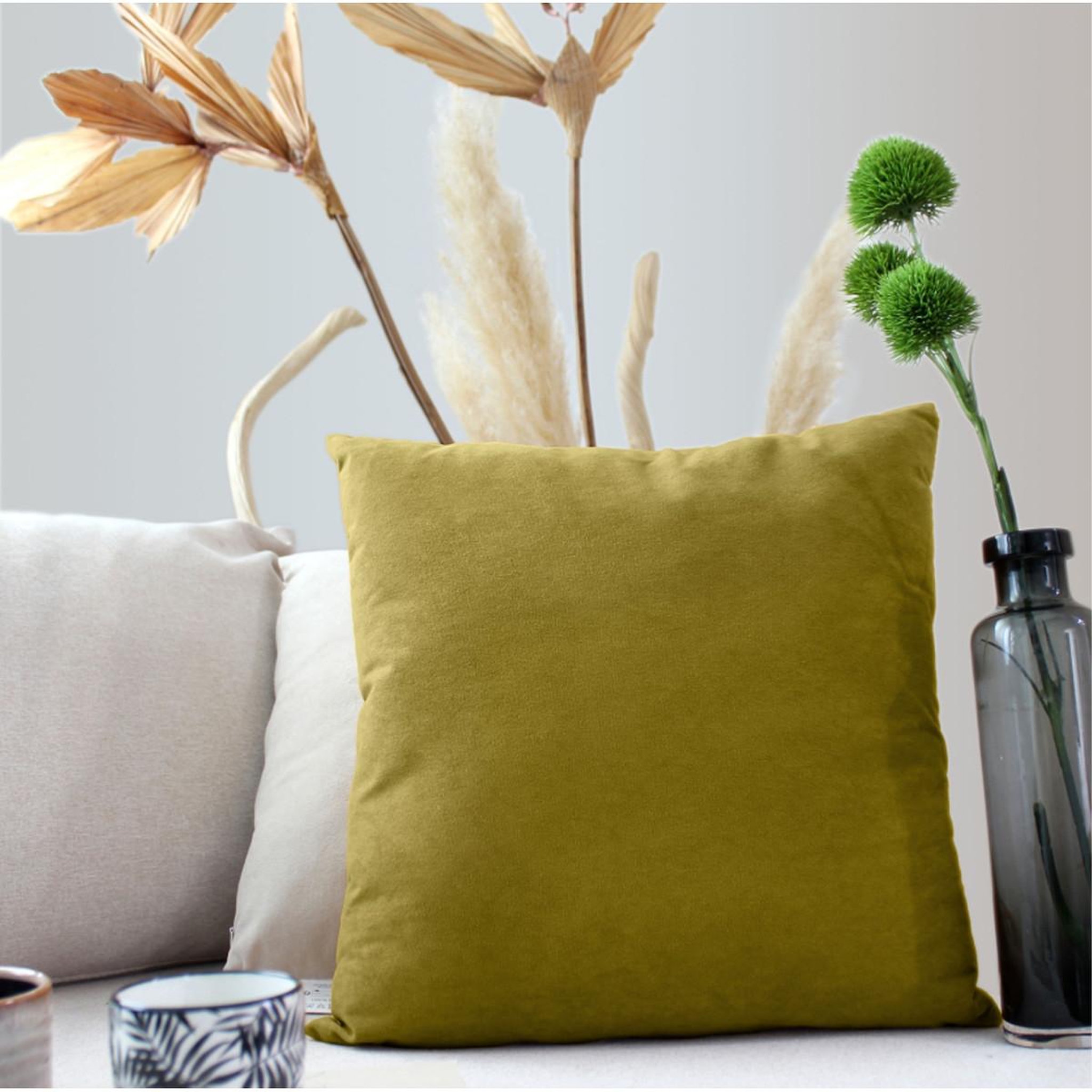 Voir la diapositive 2 : ENJOY HOME Coussin déco en velours  édition  40x40cm bronze