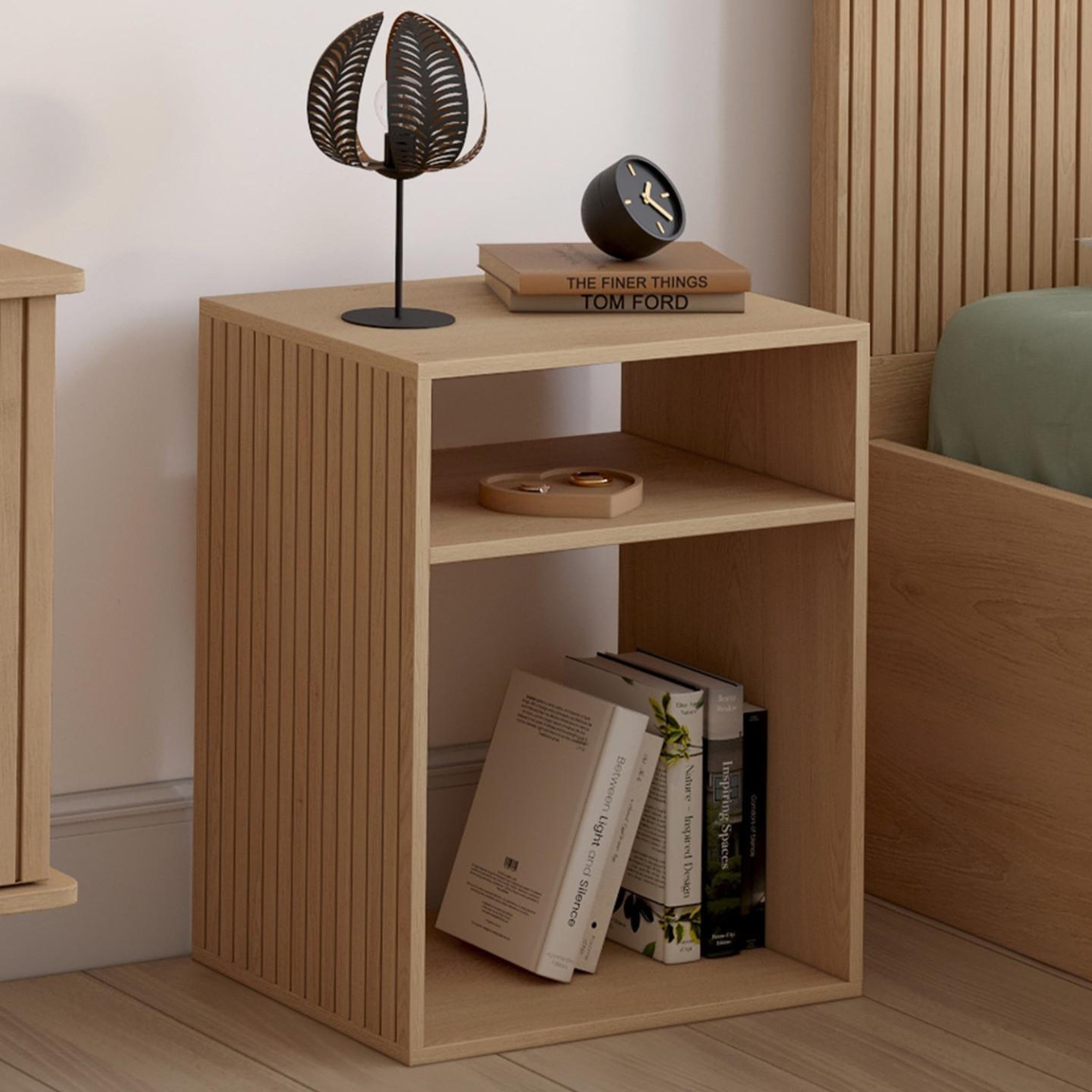 Voir la diapositive 2 : ID MARKET Lot de 2 tables de chevet nora avec rangements ouverts effet lattes et bois