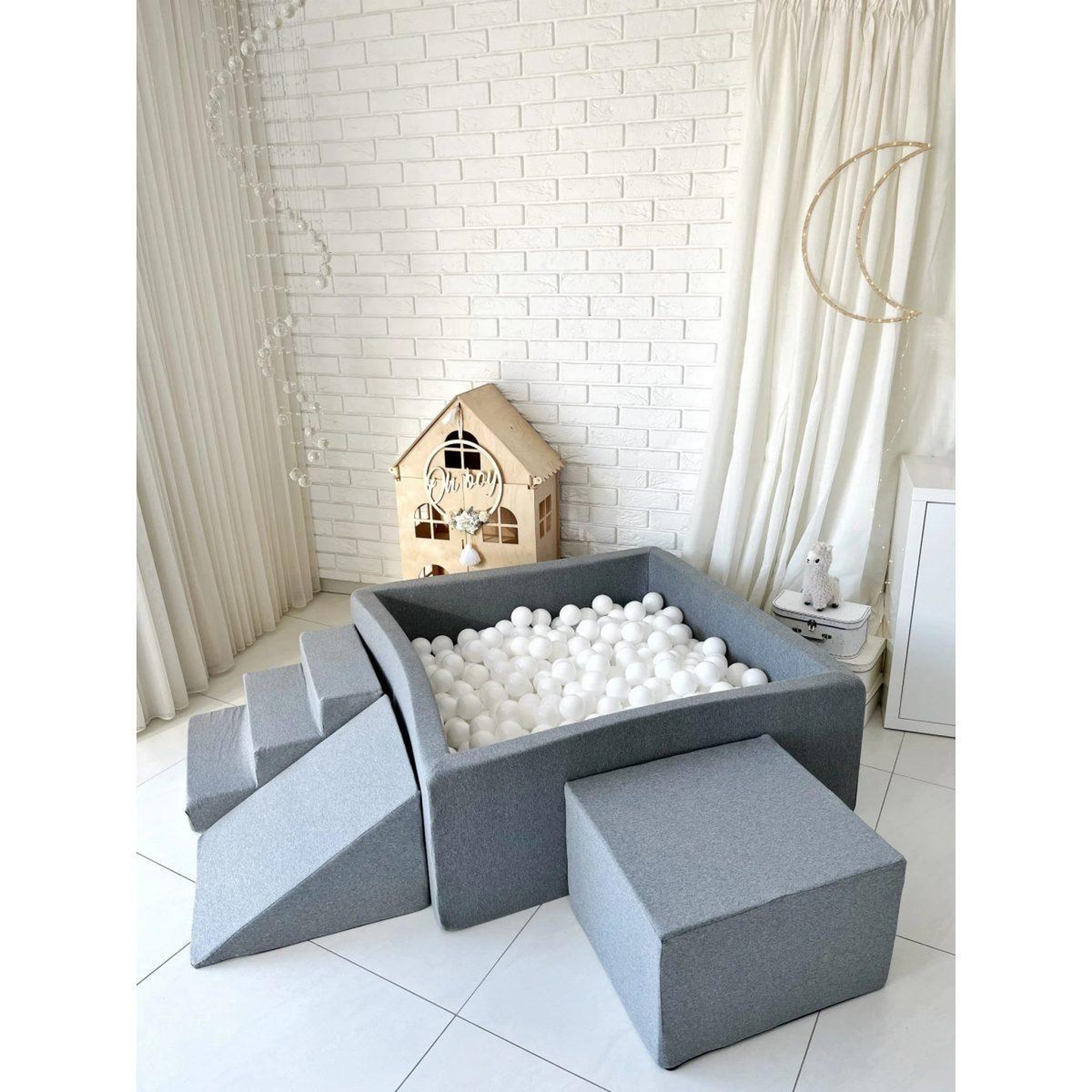Voir la diapositive 3 : MONIO FOR KIDS Piscine à balles carrée 106 x 106 x 40 cm avec modules en mousse avec 400 balles — Gris