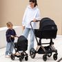 Voir la diapositive 3 : Corolle Landau 3 en 1 Cybex Priam Noir pour poupon 36 / 42 / 52 cm