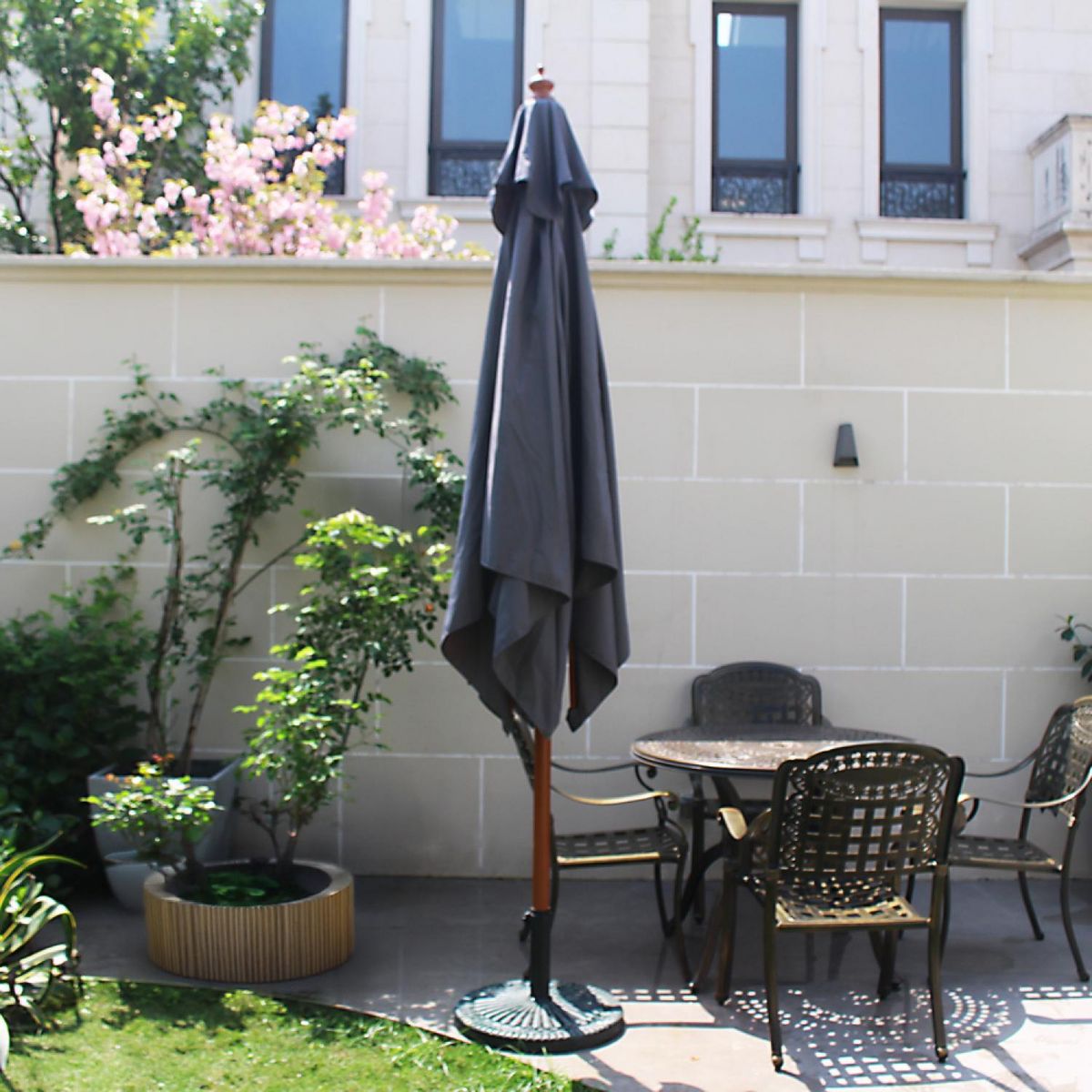 CONCEPT USINE Parasol en bois carré toile grise MATERA