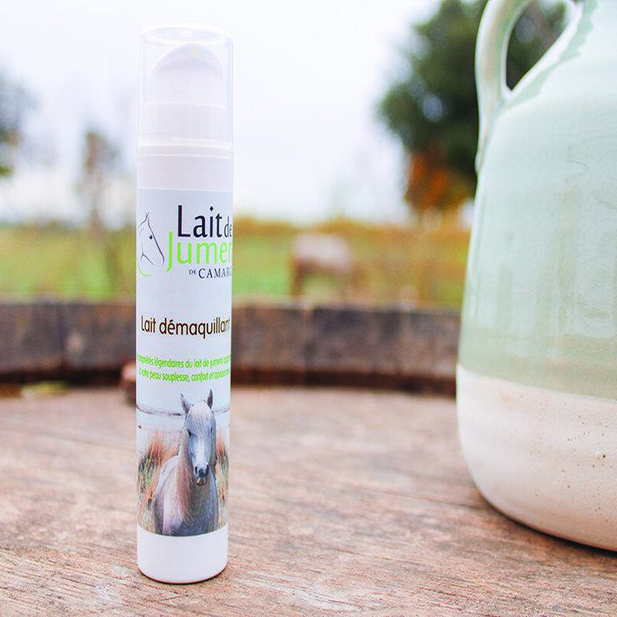 Voir la diapositive 3 : Smartbox Coffret de soins hydratants au lait de jument de Camargue - Coffret Cadeau Sport & Aventure