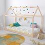 Voir la diapositive 3 : Lit cabane enfant en bois massif 70 x 140 cm LOUIS
