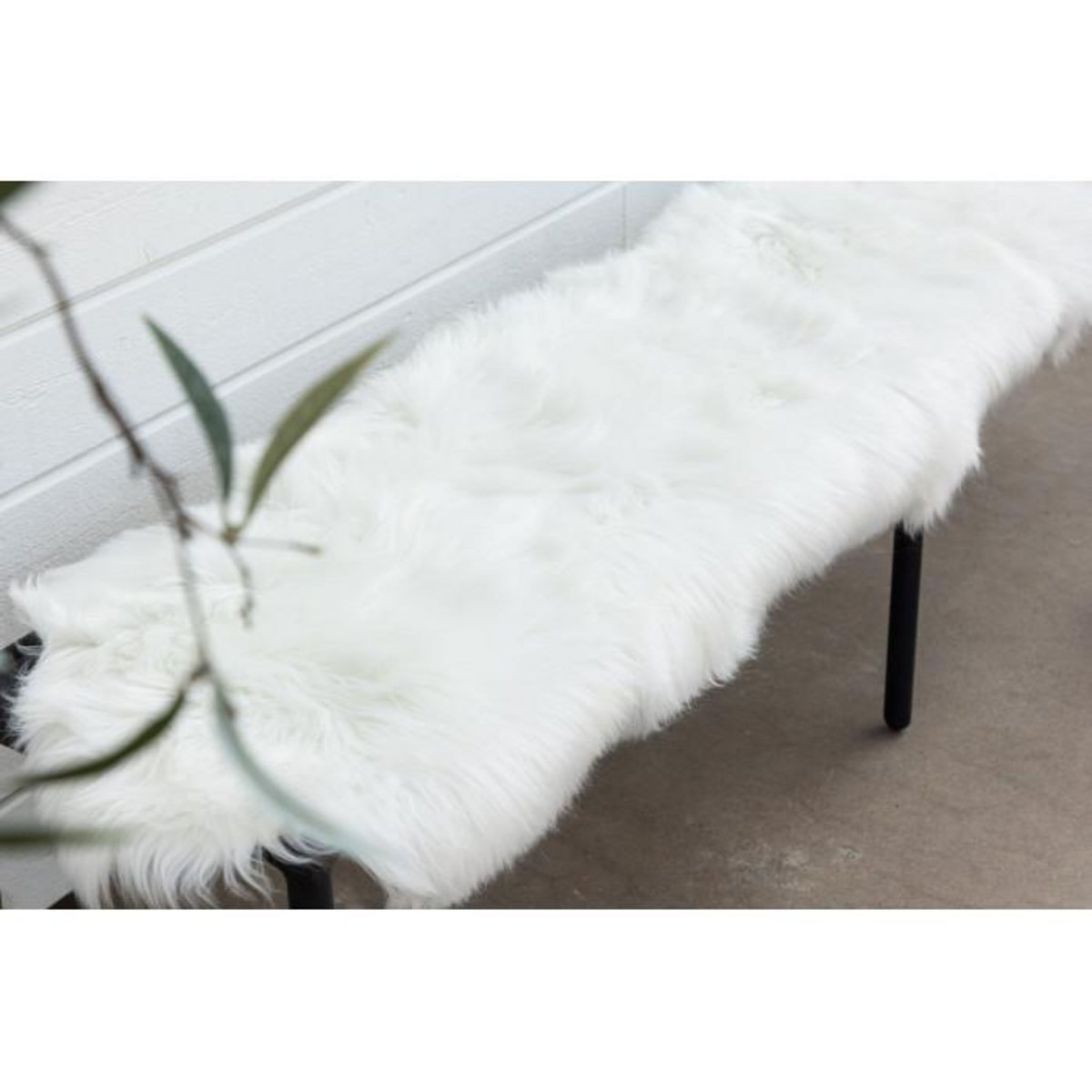 Paris Prix Tapis Imitation Fourrure  Katy  55x180cm Blanc