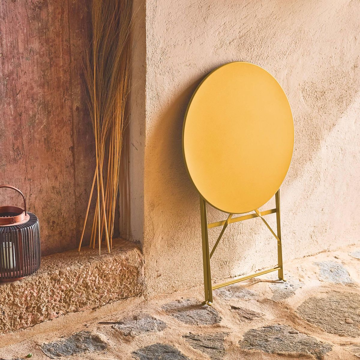 SWEEEK Table de jardin bistrot pliable - Emilia ronde - Table ronde Ø60cm en acier thermolaqué