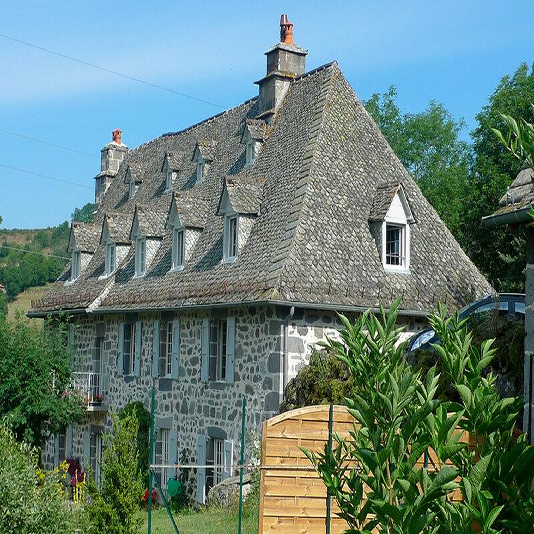 Voir la diapositive 4 : Smartbox 2 jours en charmante chambre d'hôtes au cœur de l'auvergne - coffret cadeau séjour