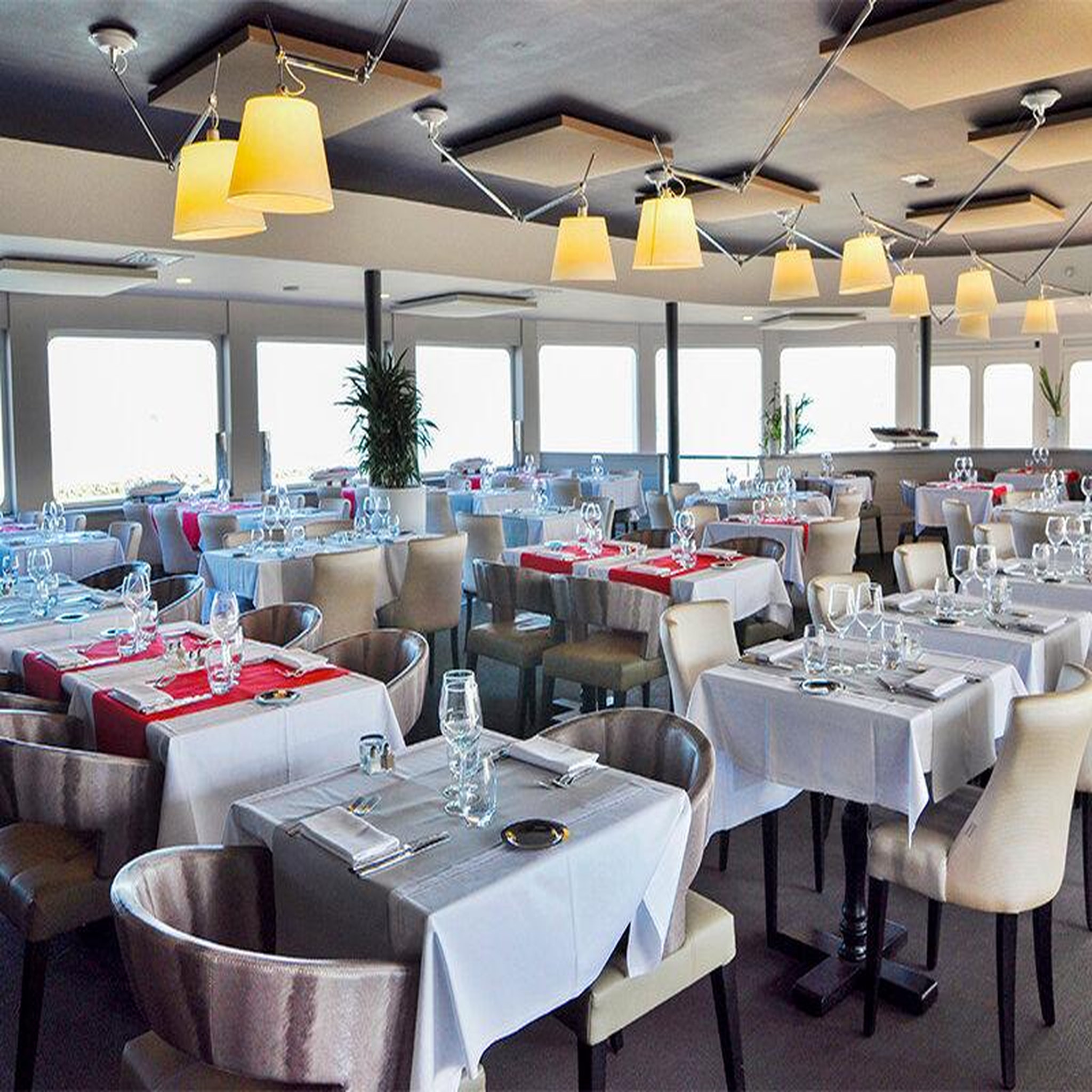 Voir la diapositive 3 : Smartbox 2 jours près de montauban en hôtel mercure 4* avec espace détente et dîner - coffret cadeau séjour