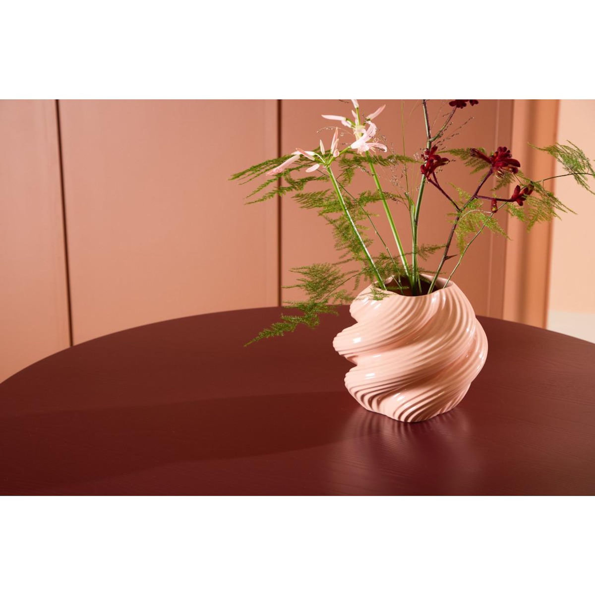 Paris Prix Table à Manger Nervurée  Lenox  110cm Bordeaux