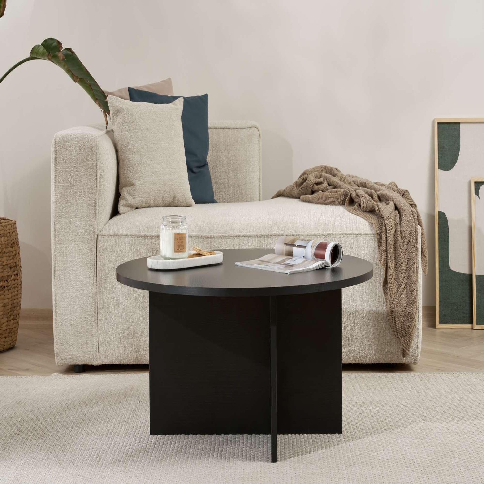 Voir la diapositive 2 : Habitat et Jardin Table basse en bois  soleil  - 90 x 90 x 40 cm - bois noir