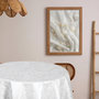 Voir la diapositive 2 : HABITABLE Nappe ronde en toile cirée nacrée NERV - Diam. 150 cm - Blanc