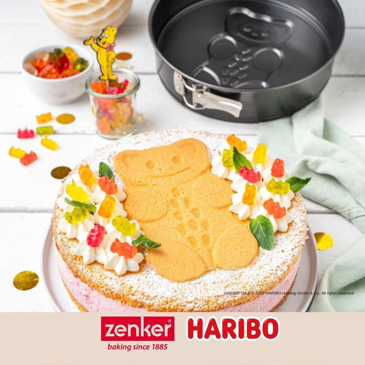 ZENKER Set pâtisserie avec moule à manqué 26 cm à charnière motif ourson, 2 bols à mixer et spatule Zenker