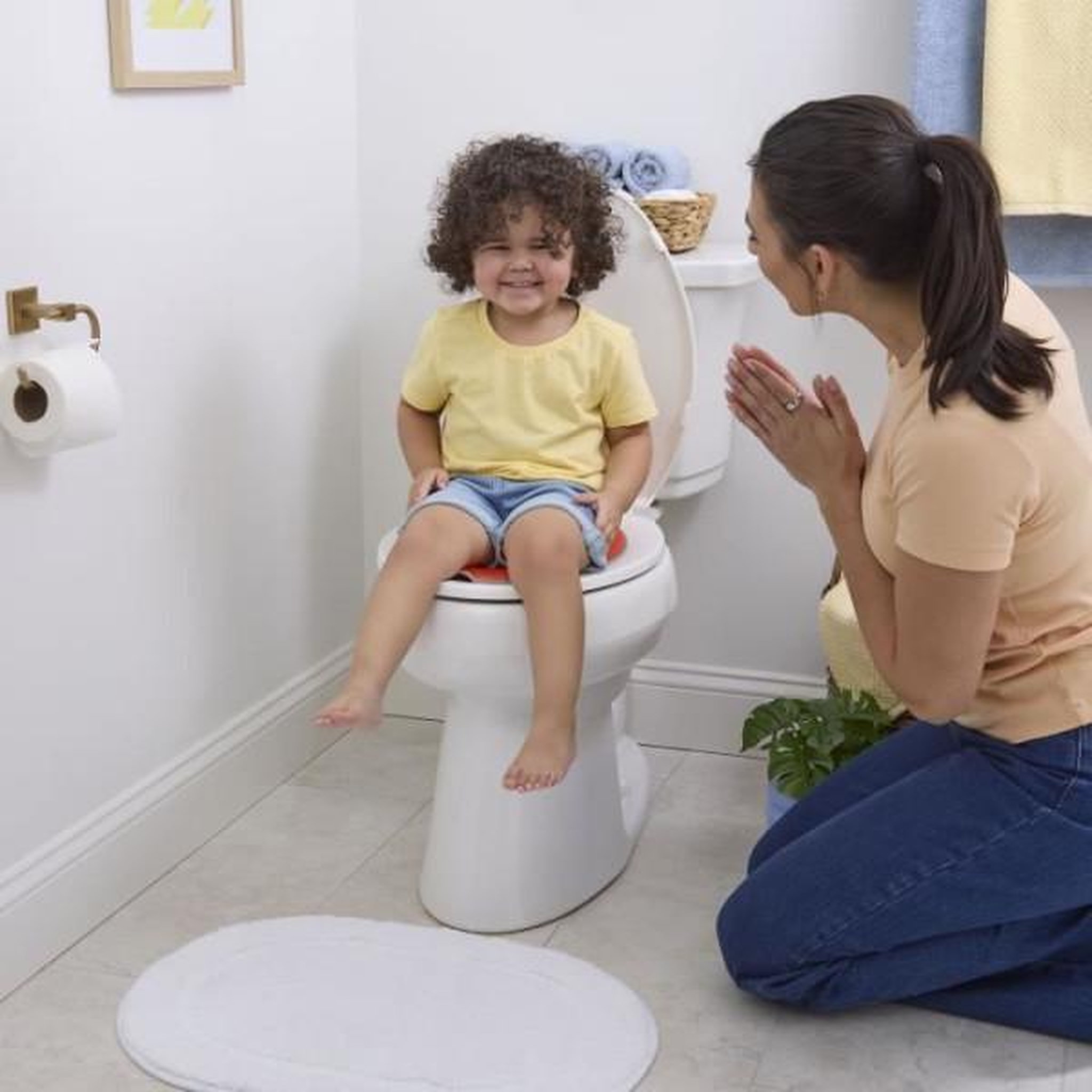 Voir la diapositive 5 : DISNEY BABY DISNEY BABY- CARS- Réducteur de lunette de toilette enfant universel adhésif?, innovant, Installation rapide, semi-permanent