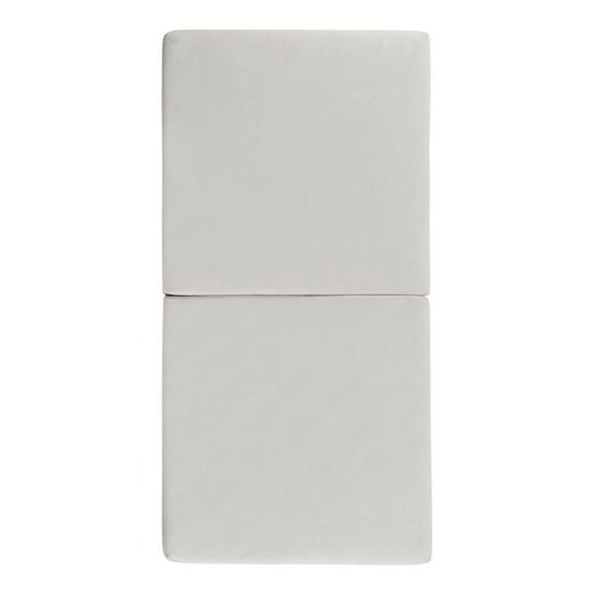 Voir la diapositive 4 : TINEO Matelas Bébé Pliant 60x120x4cm - 2 Parties - Couchage D'appoint - Déhoussable - Fabriqué En France