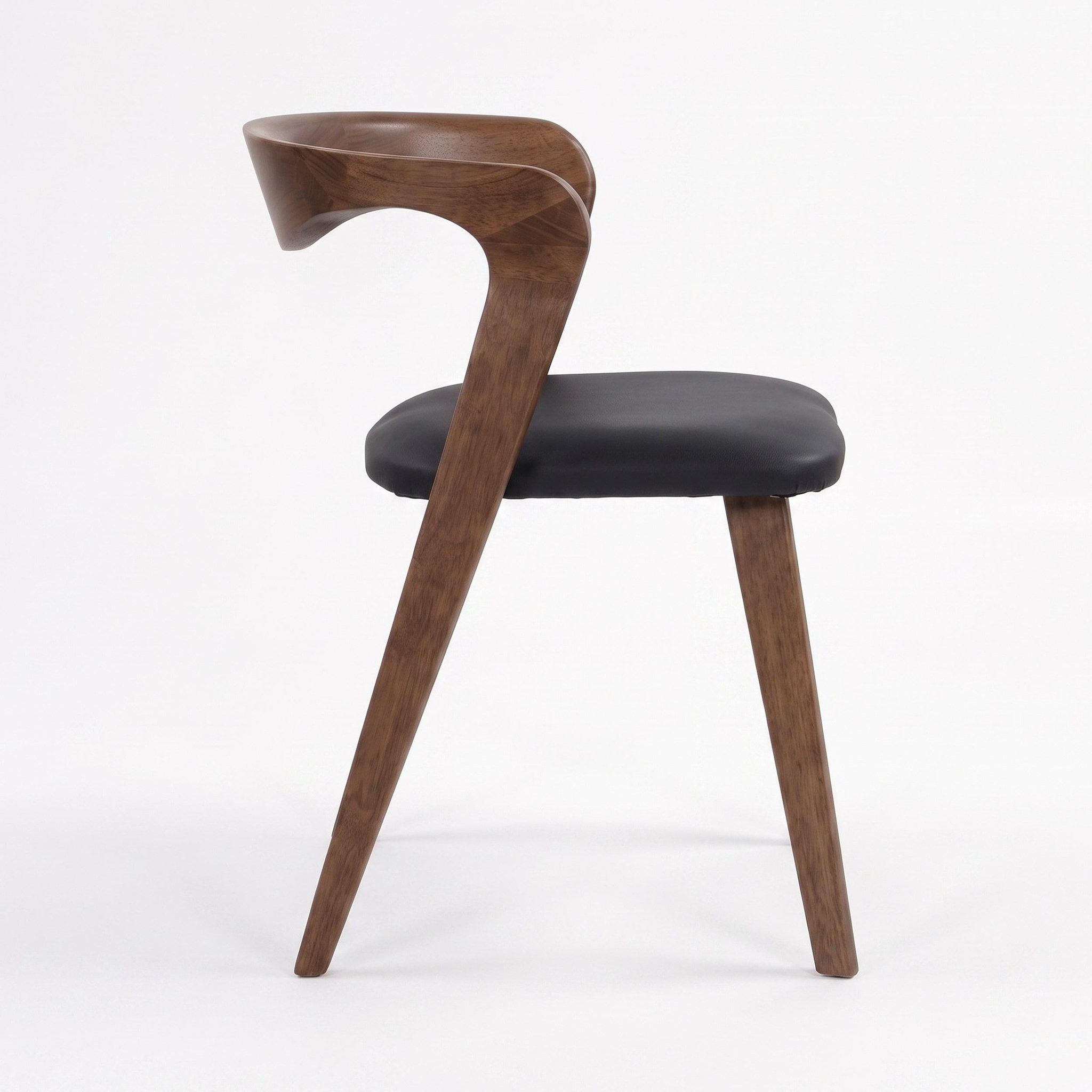 Voir la diapositive 6 : MAISON PAVANE Chaise en bois d'hévéa marron et cuir synthétique noir-Vega