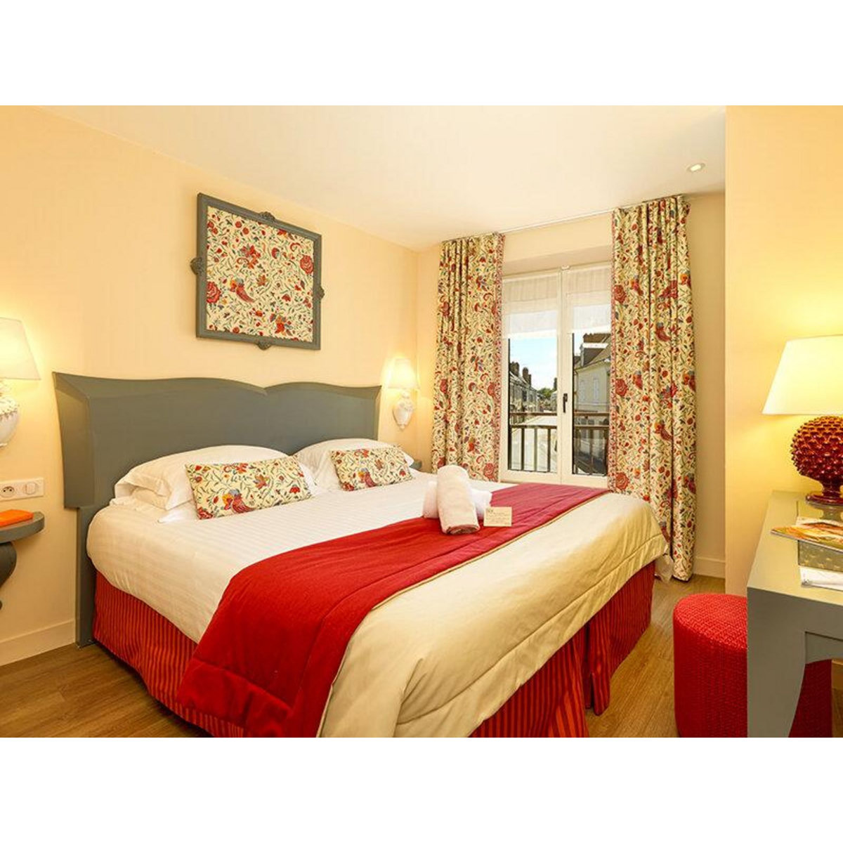 Smartbox Échappée de 2 jours en hôtel 4* avec dîner et champagne près des châteaux de la Loire - Coffret Cadeau Séjour