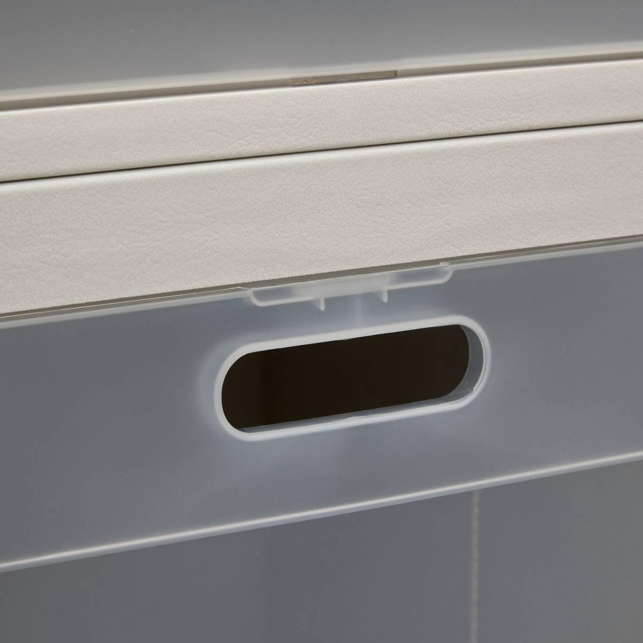 Voir la diapositive 5 : FIVE Cube de rangement 3 cases  cube'n door  91cm beige