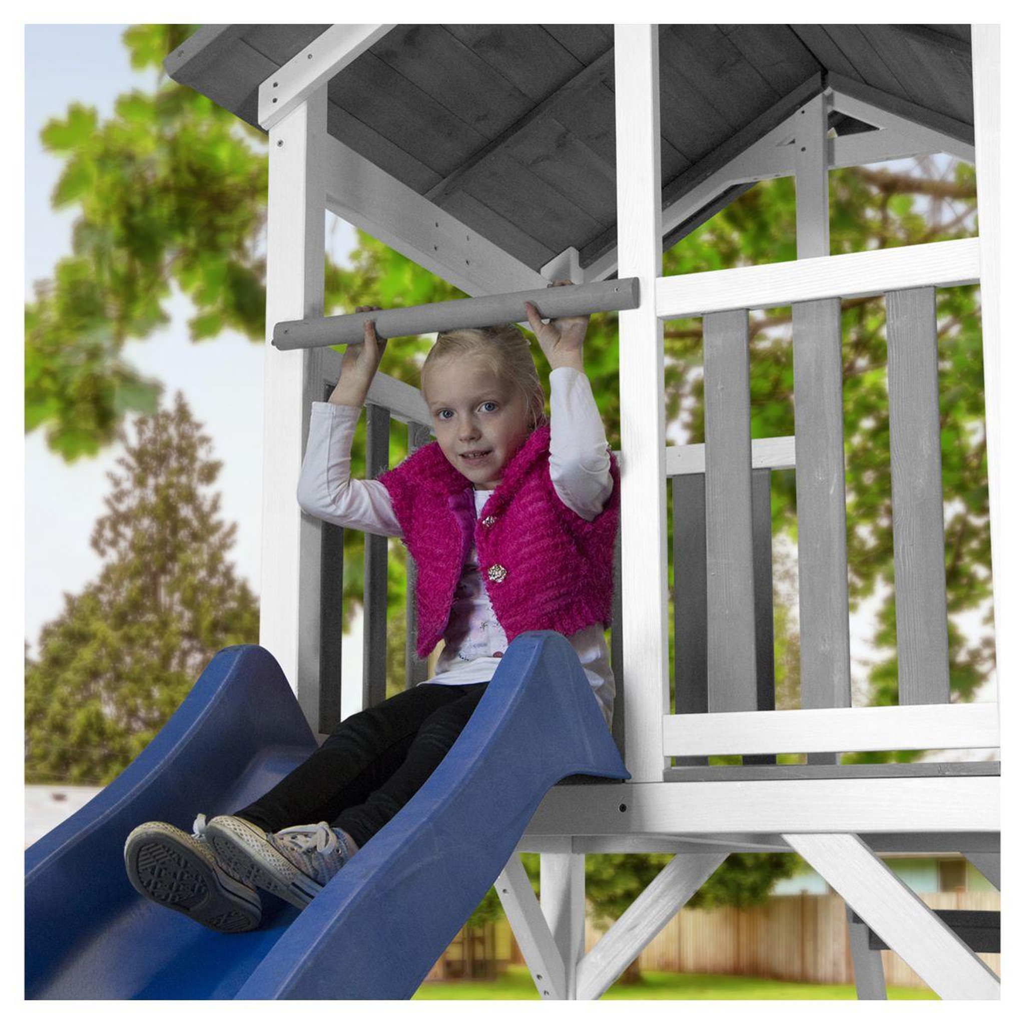 Voir la diapositive 6 : AXI Aire de jeux avec toboggan et échelle d'escalade - Bois - H2,42m - BEACH TOWER