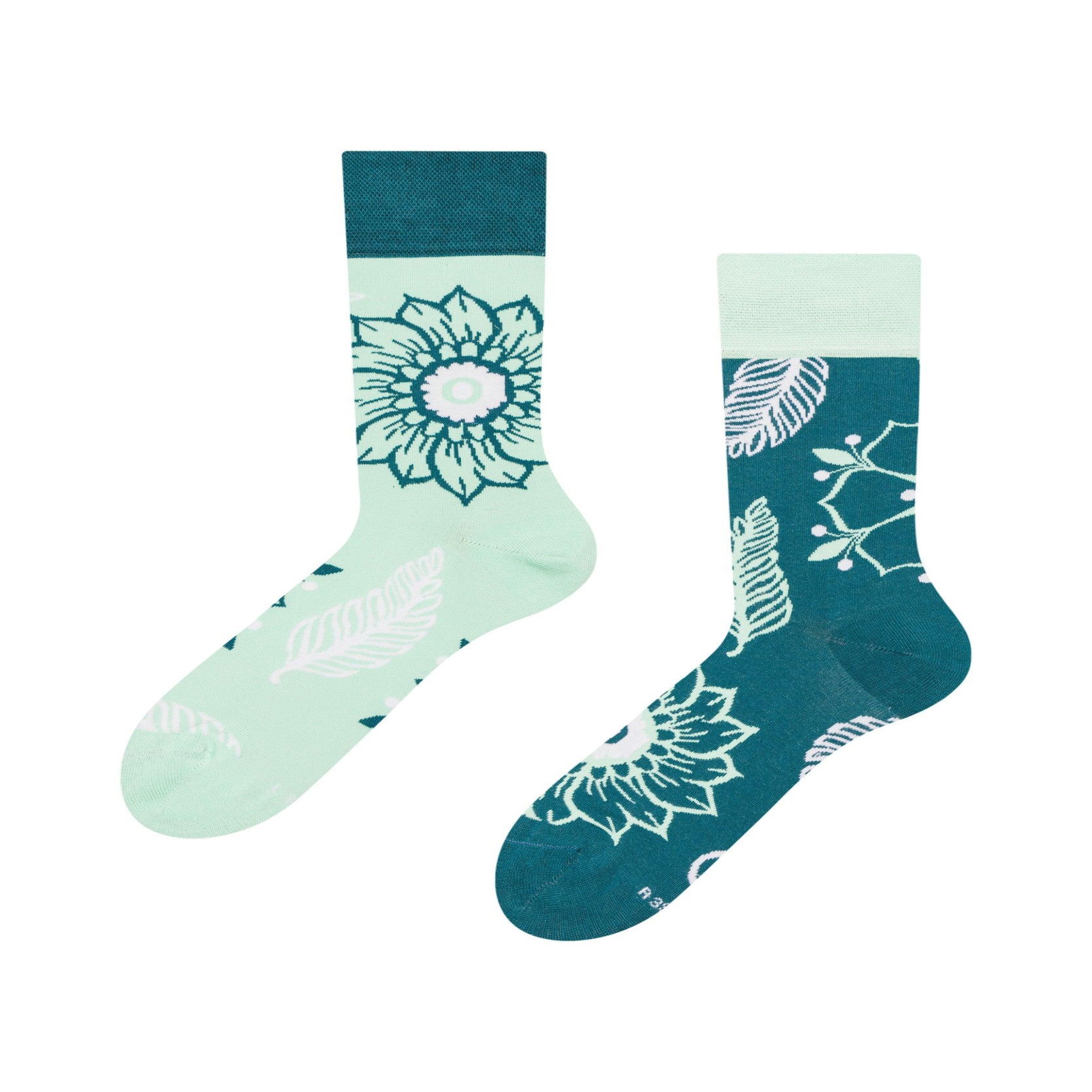 DEDOLES Chaussettes mandala & feuilles. Coloris disponibles : Bleu