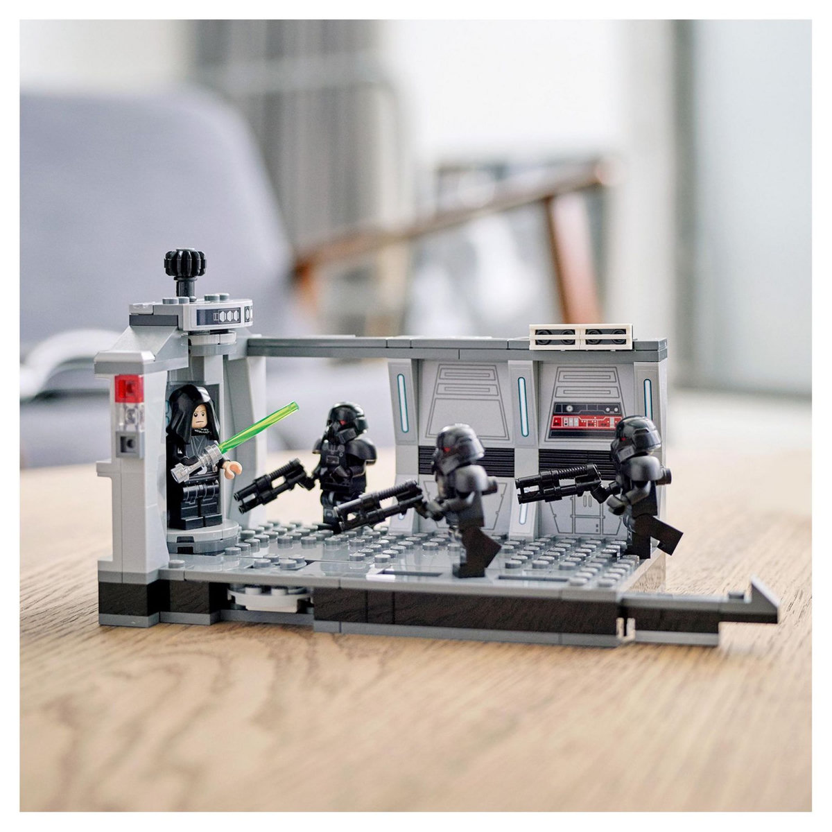 LEGO Star Wars 75324 L&rsquo;Attaque des Dark Troopers, Jouet Mandalorian à Construire Avec Minifigure Luke Skywalker et Son Sabre Laser