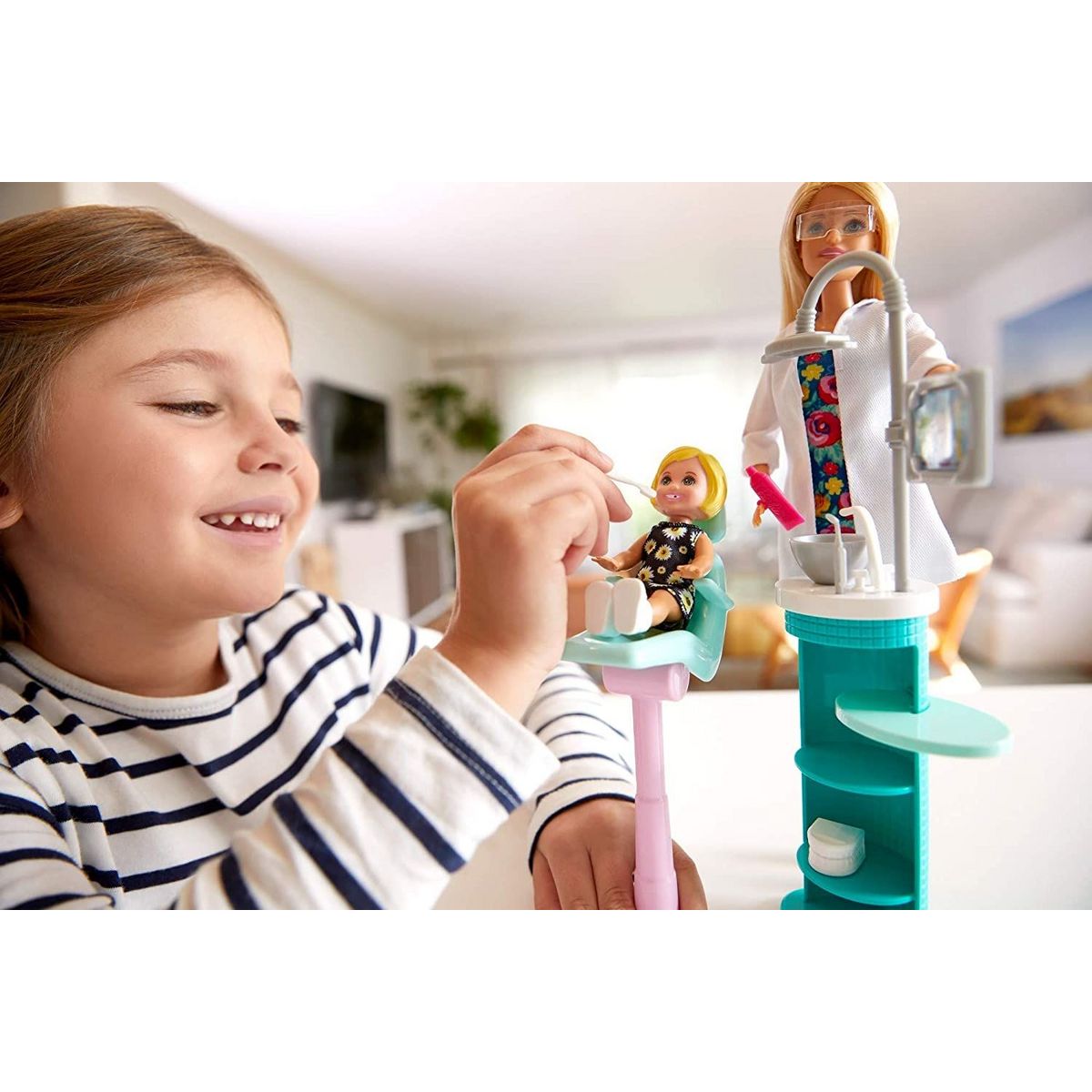 MATTEL Coffret Barbie Dentiste Blonde