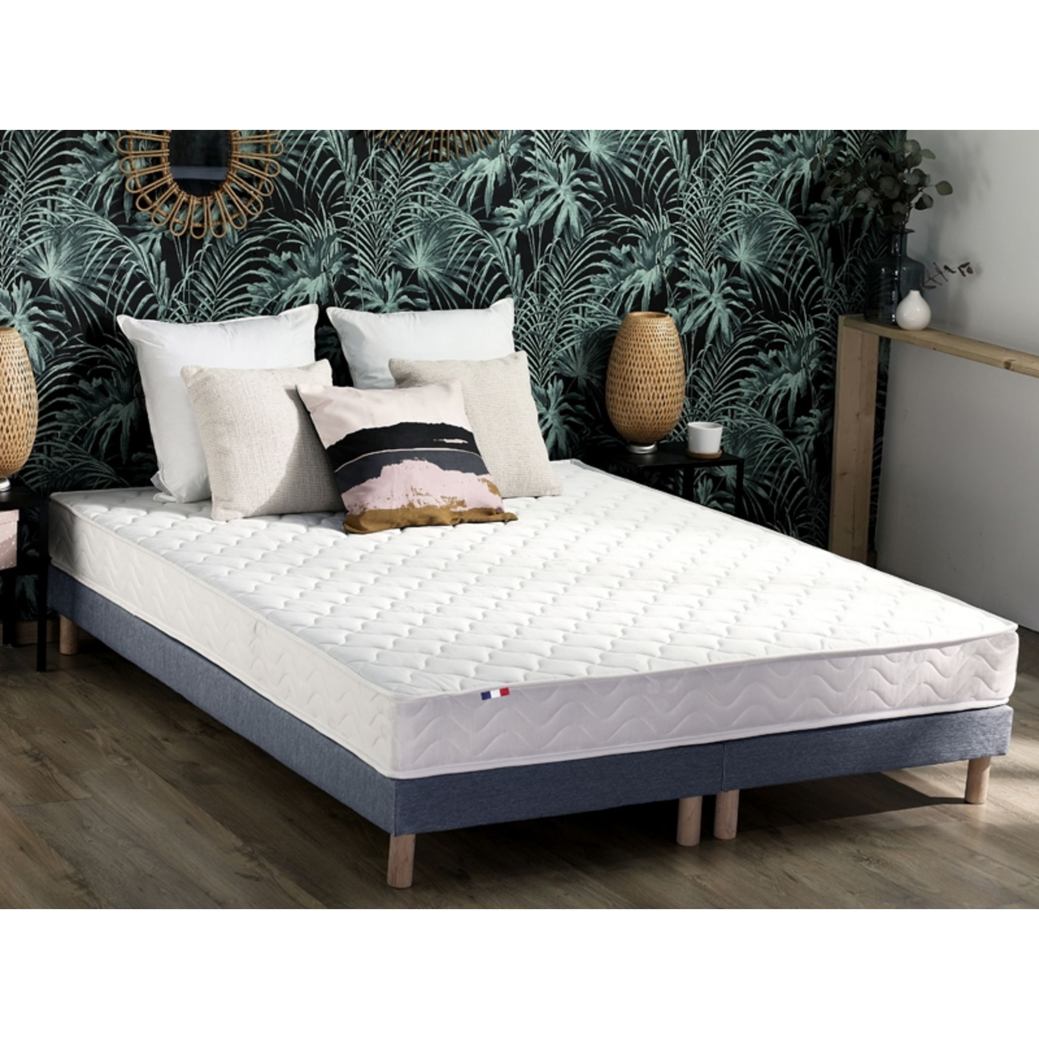 Matelas mousse 160x200 cm accueil latex ANNA. Coloris disponibles : Blanc