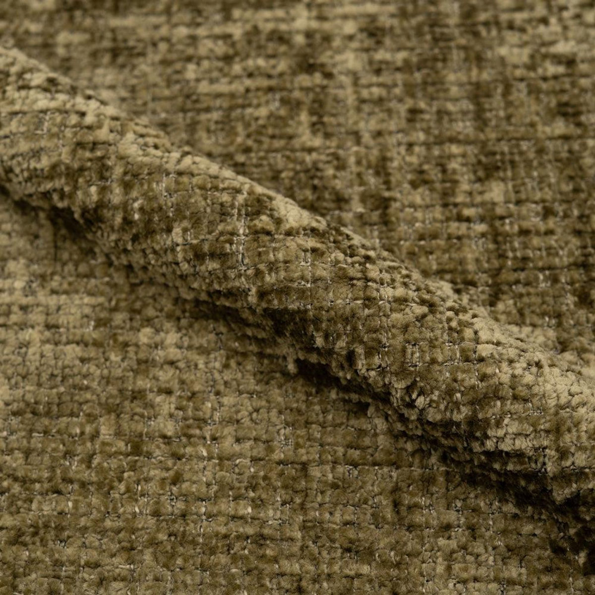 Rendez vous déco Chaise en velours chenillé vert olive et métal noir-Bloomy