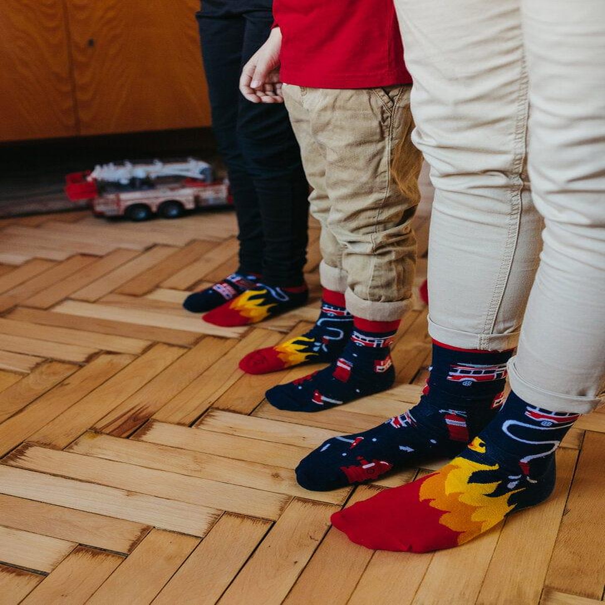 Voir la diapositive 4 : DEDOLES Chaussettes sapeur-pompier