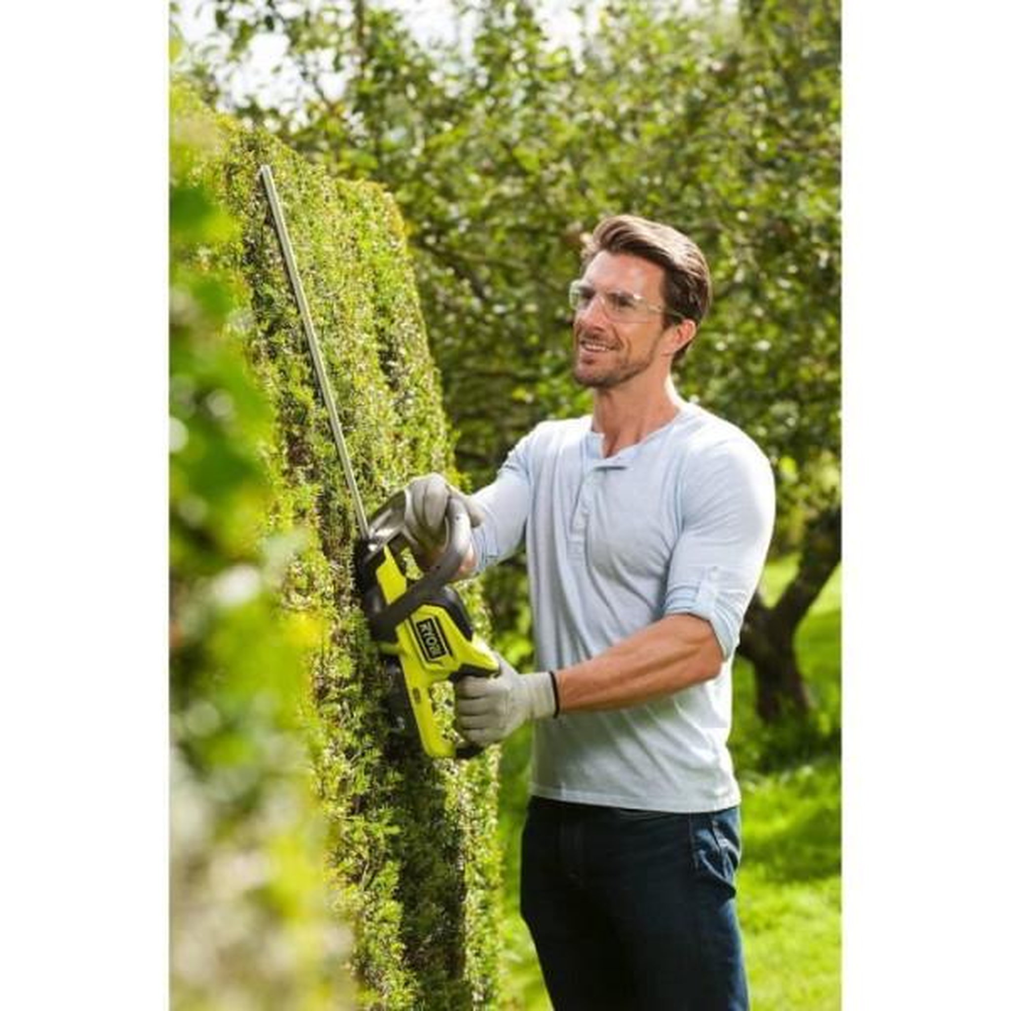 Voir la diapositive 4 : Ryobi Taille-haies RYOBI - OHT1845 - 18V One+ LithiumPlus - sans batterie ni chargeur