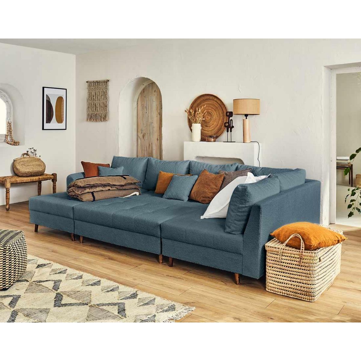 LISA DESIGN Rune - canapé panoramique d'angle droit - 7 places - avec pouf d'appoint - en tissu bouclette