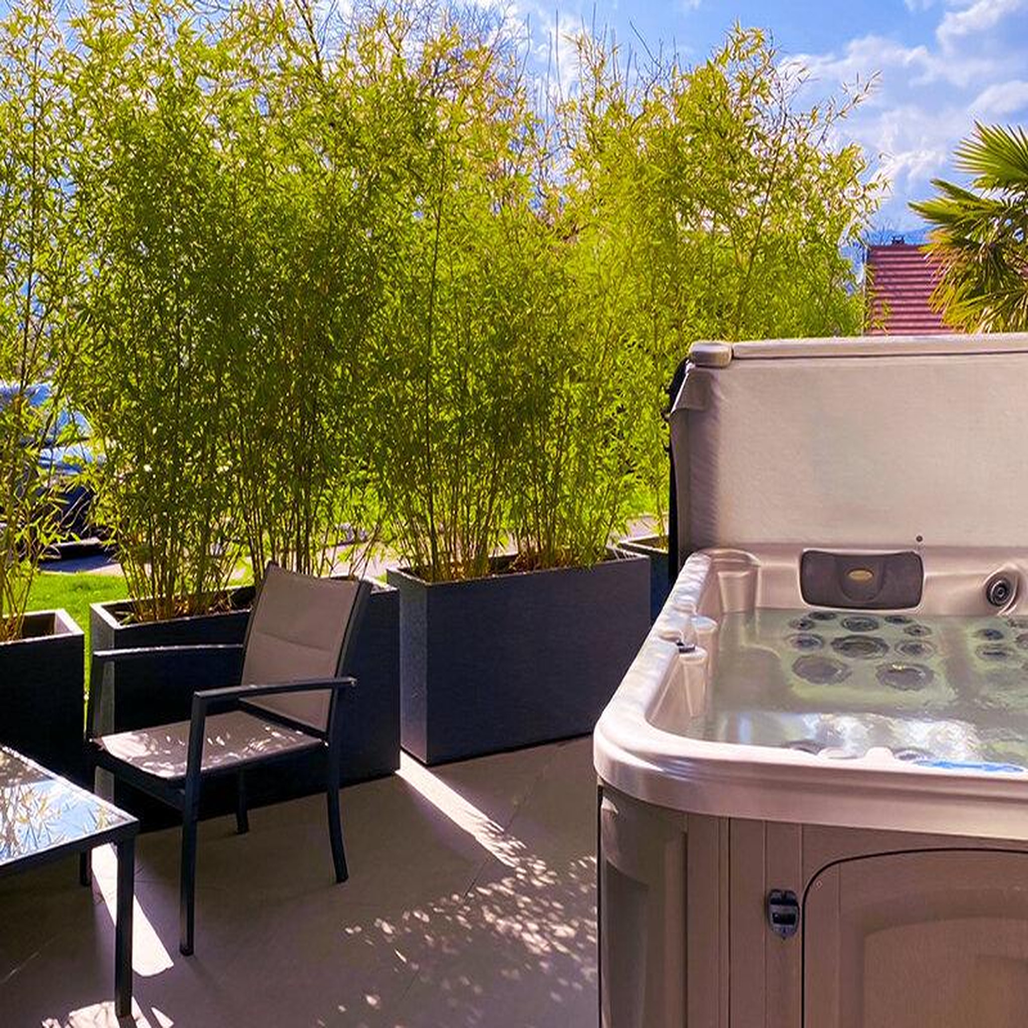 Voir la diapositive 4 : Smartbox 2 jours avec dîner montagnard et bain bouillonnant privatif près d'aix-les-bains - coffret cadeau séjour