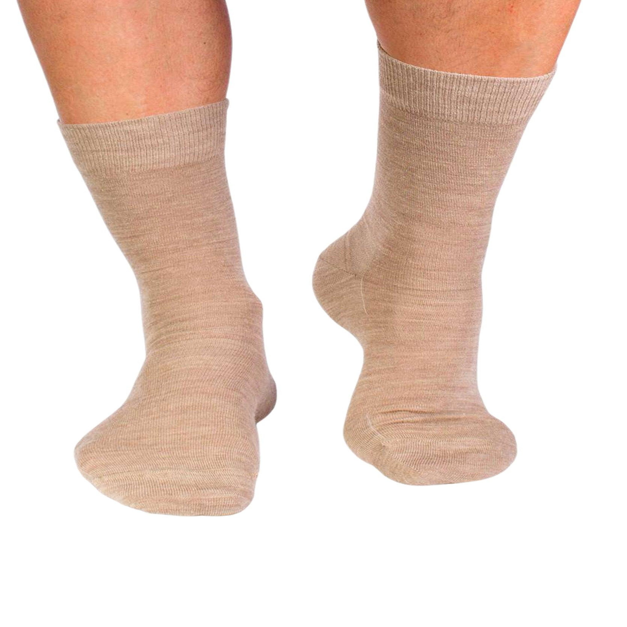 Voir la diapositive 2 : PIRIN HILL Chaussettes laine mérinos & coton beiges