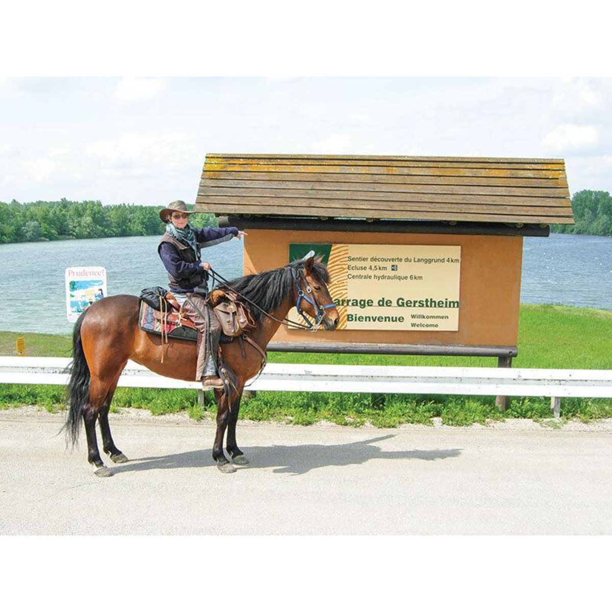 Smartbox Journée de balade, randonnée à cheval ou cours d'équitation - Coffret Cadeau Sport & Aventure