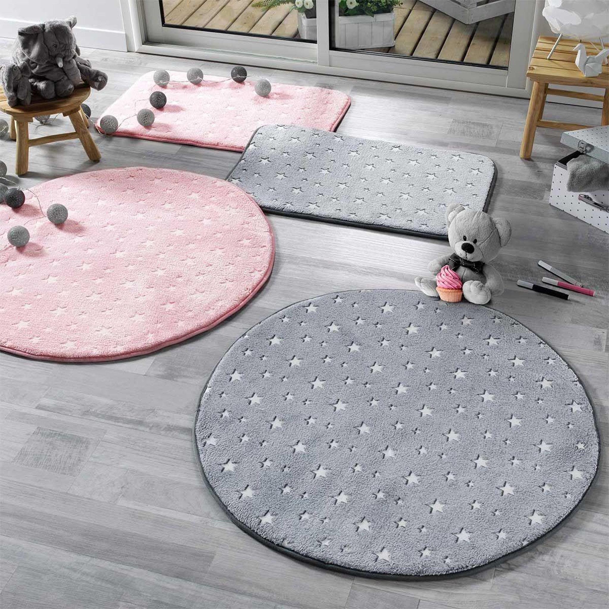 Voir la diapositive 3 : Douceur d'Intérieur Tapis enfant  phosphorescent fluo  50x80cm gris