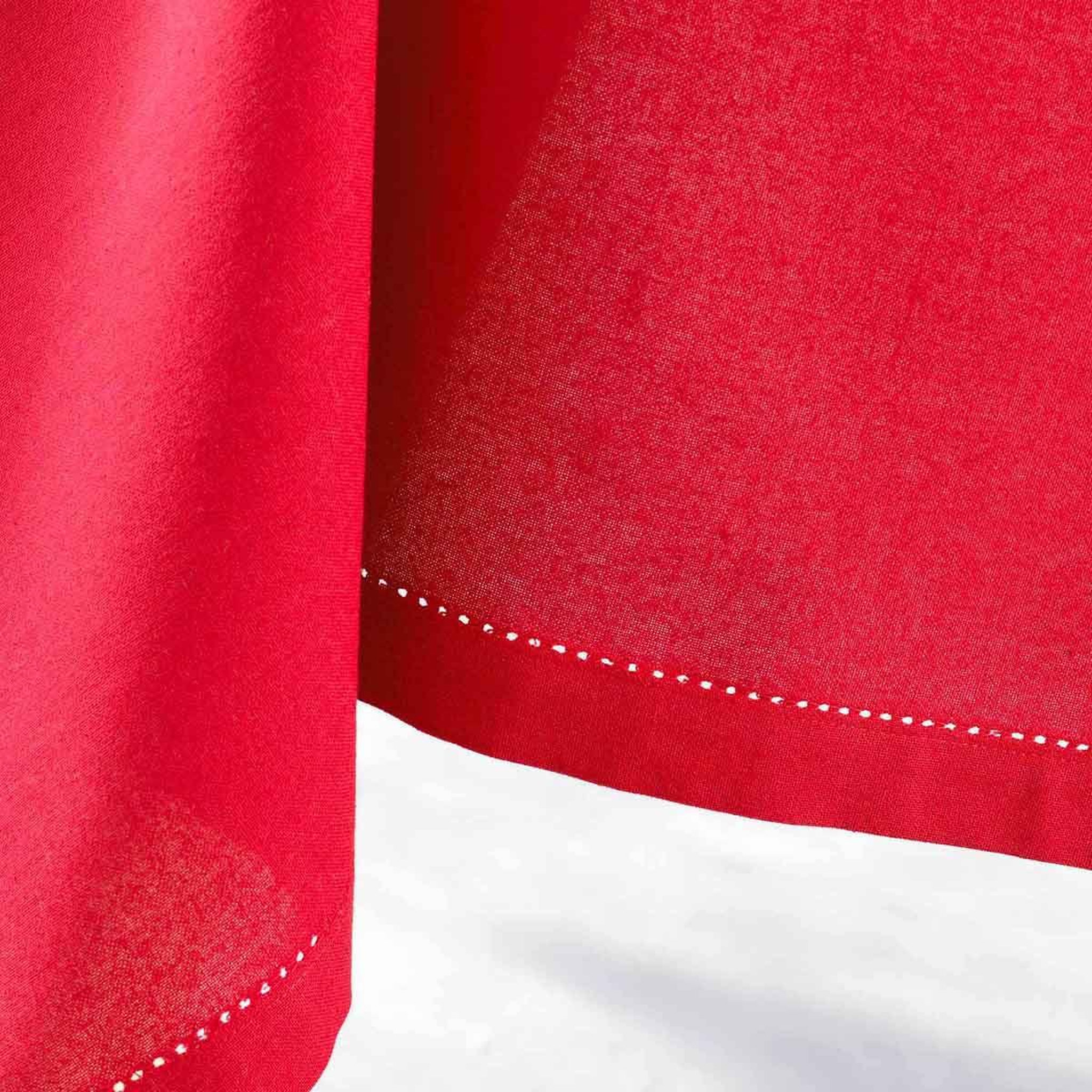 Voir la diapositive 2 : Douceur d'Intérieur Nappe rectangulaire  charline  140x240cm rouge