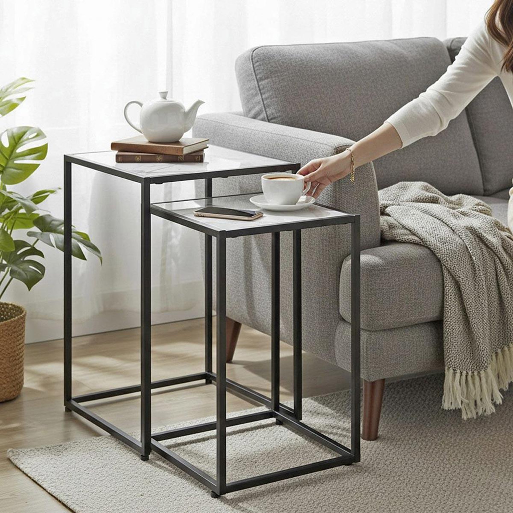 Voir la diapositive 5 : Paris Prix Lot de 2 tables d'appoint effet marbre  silvia  50cm blanc