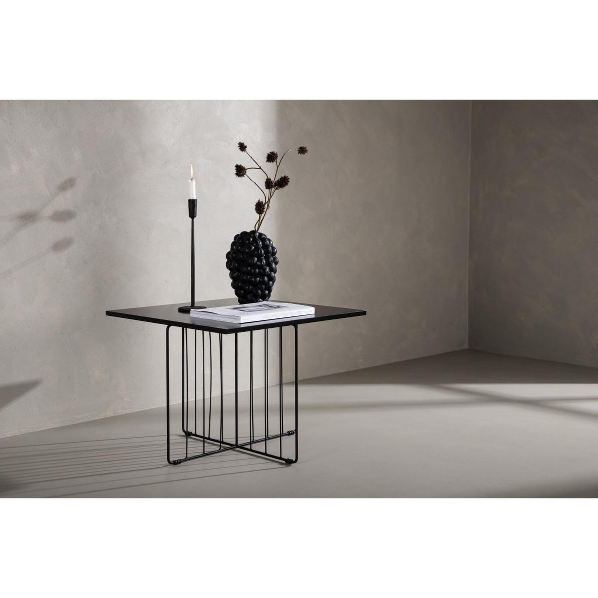 Voir la diapositive 5 : Paris Prix Table basse design  dayton  60cm noir