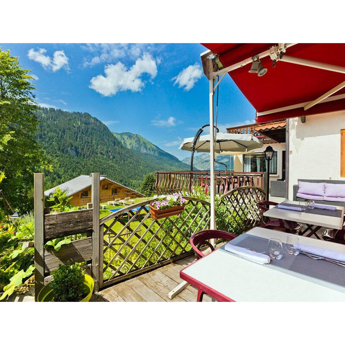 Smartbox Séjour de 2 jours dans les Alpes avec dîner 4 plats - Coffret Cadeau Séjour